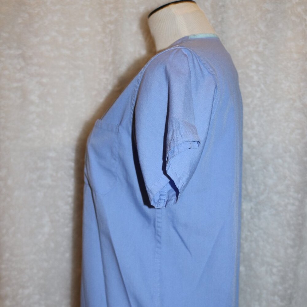 Aramark medical blue scrub top Ladies XS inner & outer pockets - Picture 4 of 7